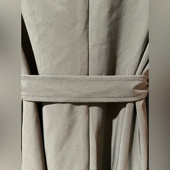 NEW Tulip Sleeve A-Line Dress NWT - Picture 11 of 13